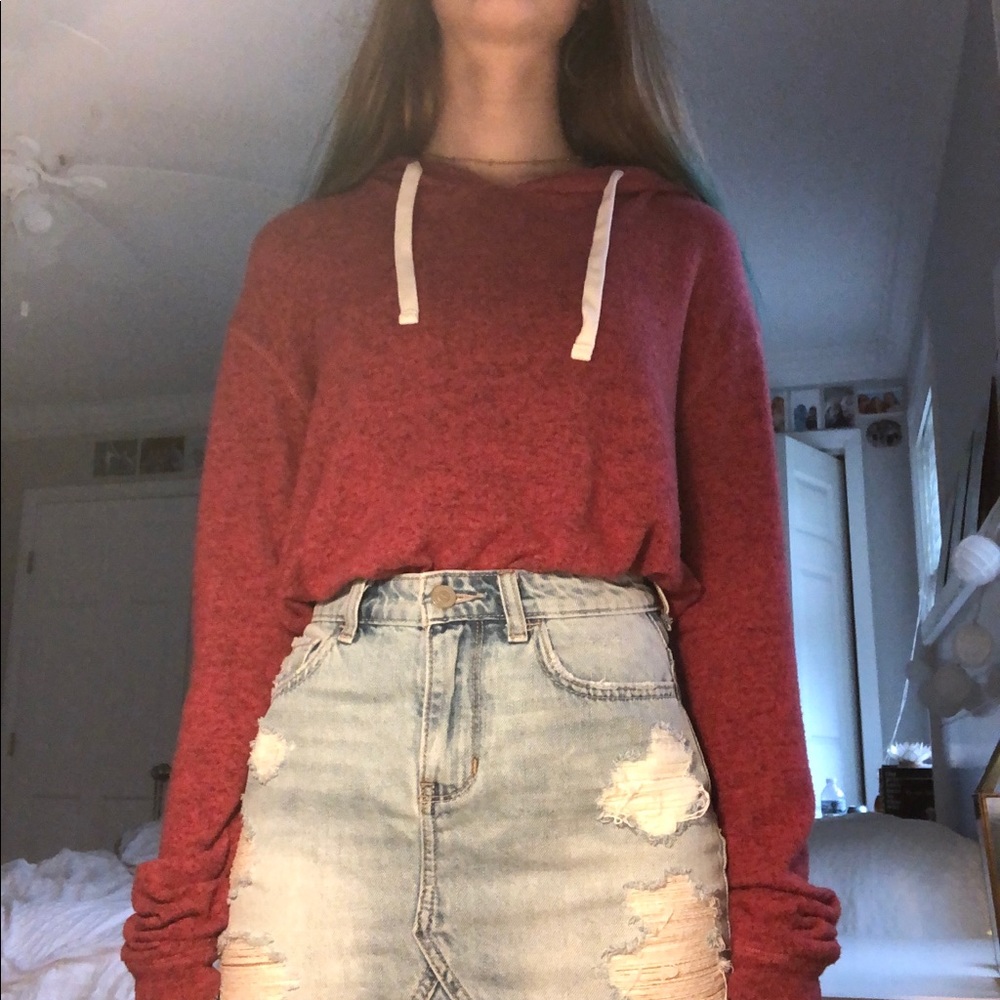 hollister long sleeved sweater